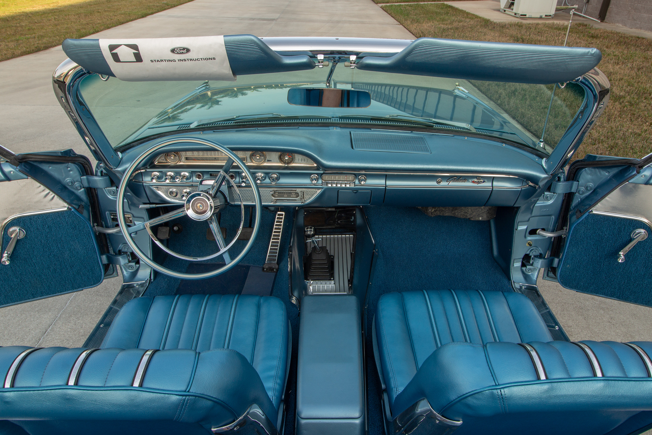 1962 Ford Galaxie 500 XL Sunliner