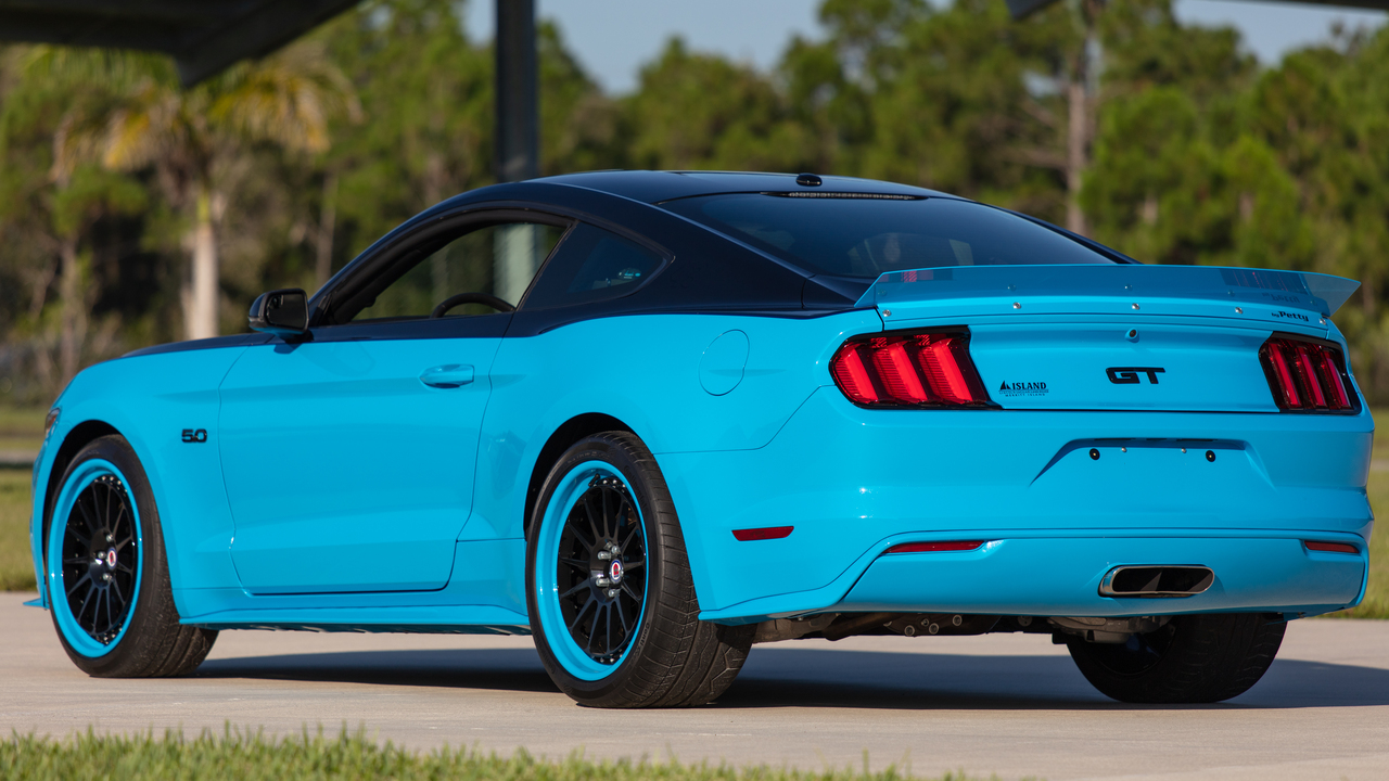 2015 Ford Mustang Petty Garage Stage 2