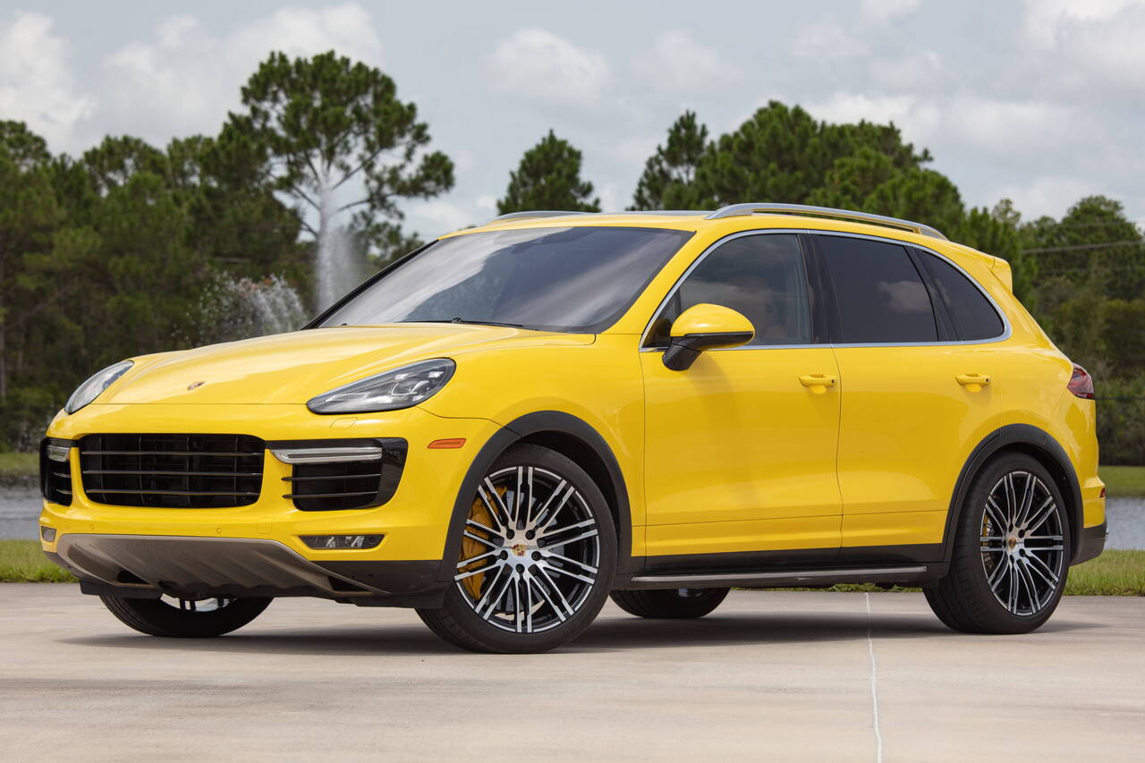 2016 Porsche Cayenne Turbo S