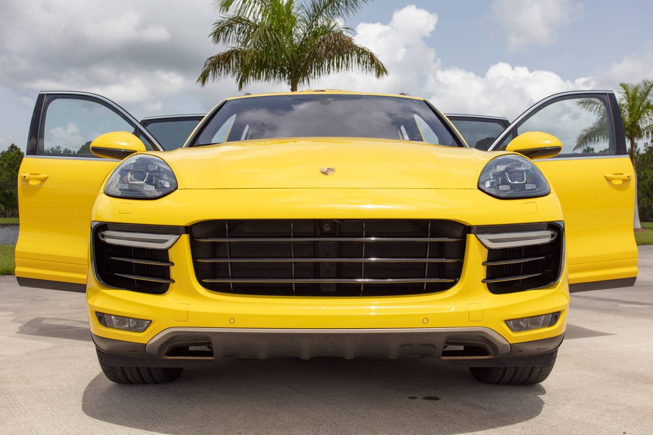 2016 Porsche Cayenne Turbo S