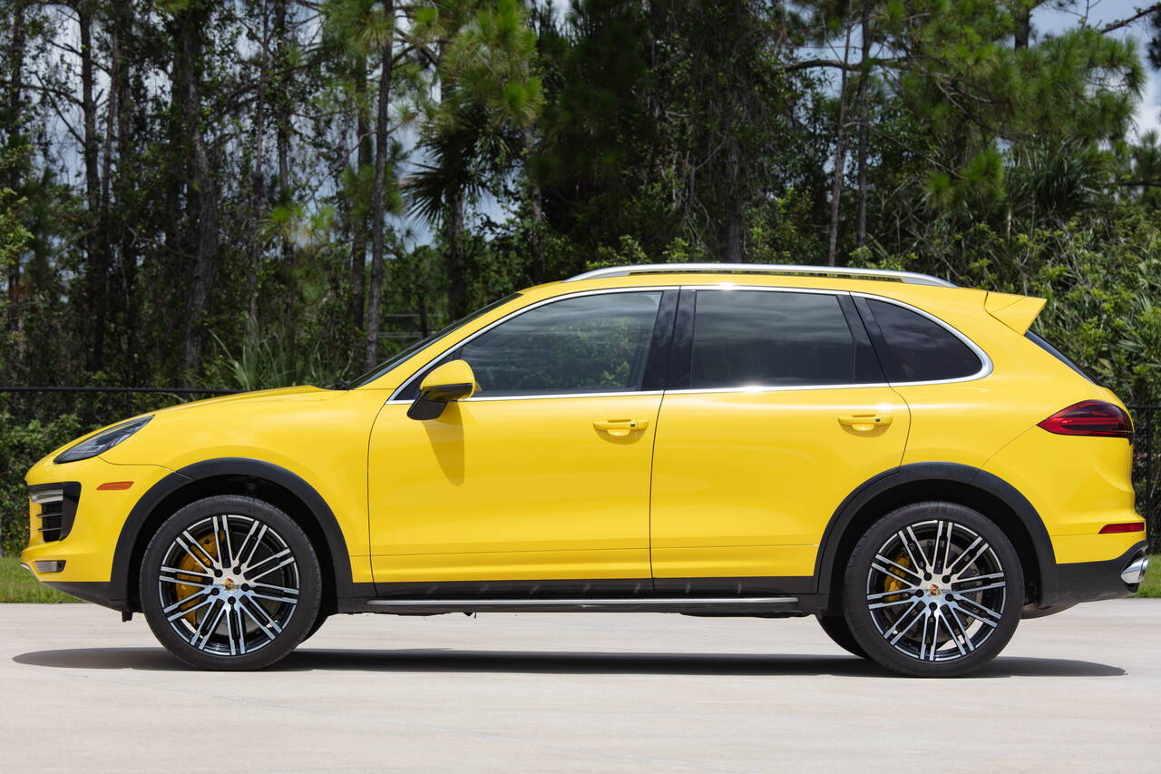 2016 Porsche Cayenne Turbo S