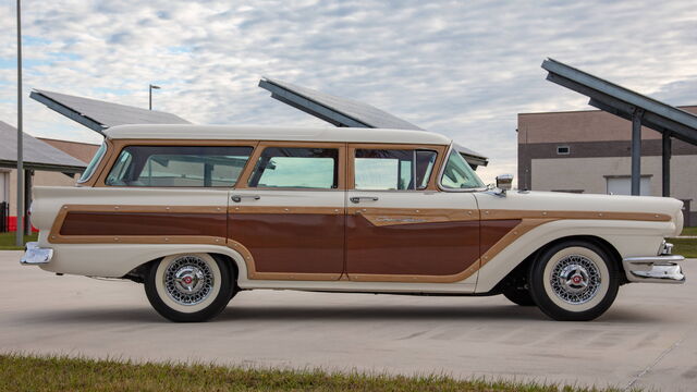 1957 Ford Fairlane Country Squire