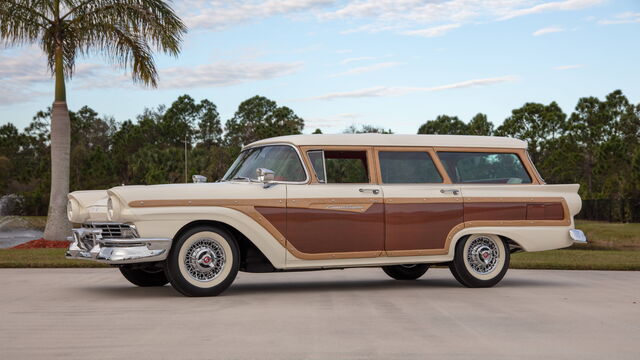 1957 Ford Fairlane Country Squire