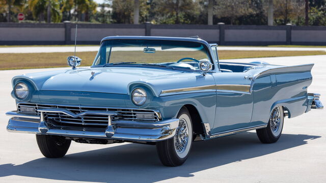 1957 Ford Fairlane Skyliner Retractable