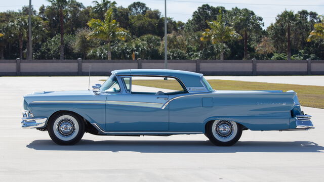 1957 Ford Fairlane Skyliner Retractable