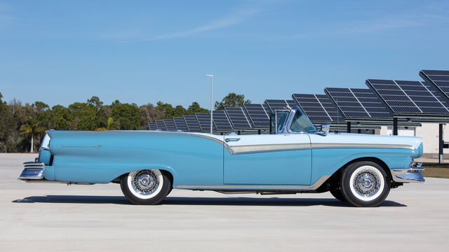 1957 Ford Fairlane Skyliner Retractable