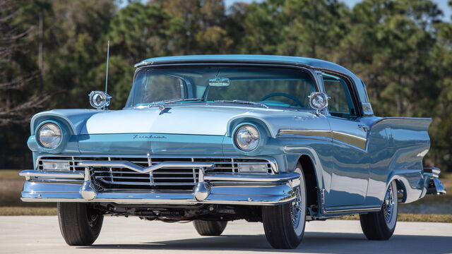 1957 Ford Fairlane Skyliner Retractable