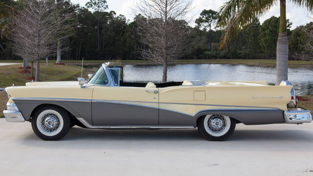 1958 Ford Fairlane Skyliner Retractable