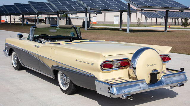 1958 Ford Fairlane Skyliner Retractable