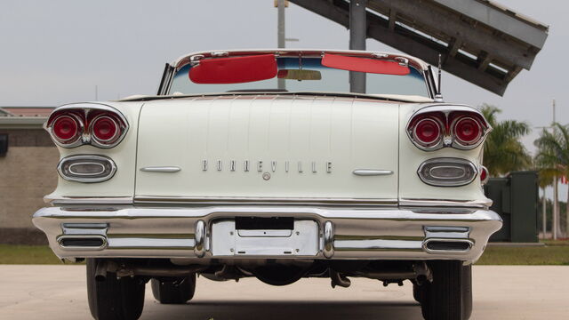 1958 Pontiac Bonneville Pace Car