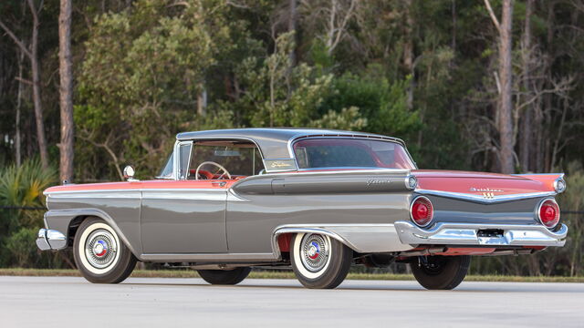 1959 Ford Fairlane 500 Galaxie Skyliner