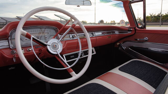 1959 Ford Fairlane 500 Galaxie Skyliner