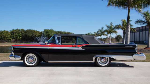 1959 Ford Galaxie Sunliner