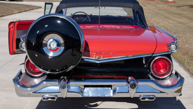 1959 Ford Galaxie Sunliner