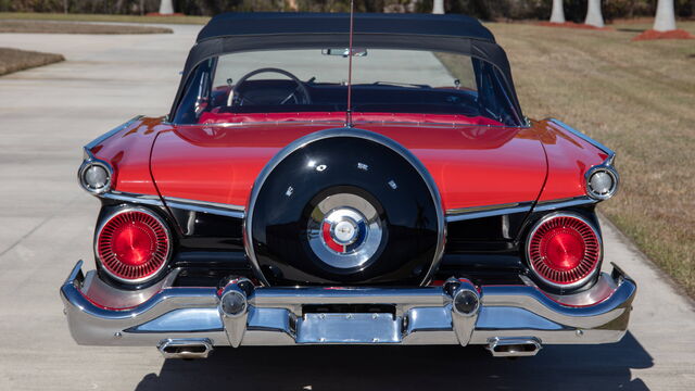 1959 Ford Galaxie Sunliner