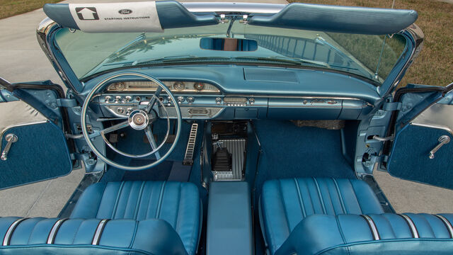 1962 Ford Galaxie 500 XL Sunliner