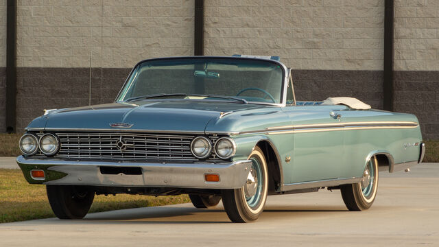 1962 Ford Galaxie 500 XL Sunliner