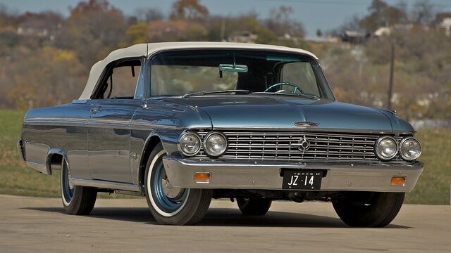 1962 Ford Galaxie 500 XL Sunliner