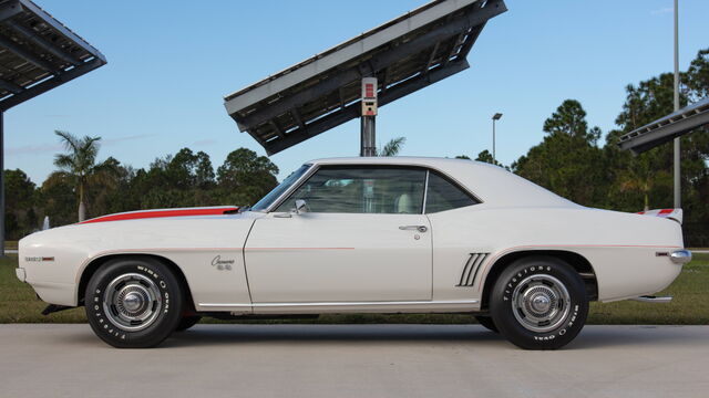 1969 Chevrolet Camaro Z10 RS/SS Indy Pace Car