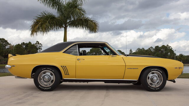 1969 Chevrolet Camaro Z28 RS X33 Cross Ram