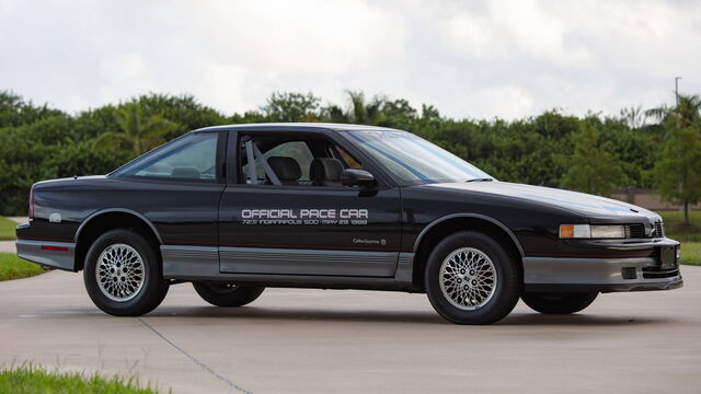 1988 Oldsmobile Cutlass Supreme Pace Car