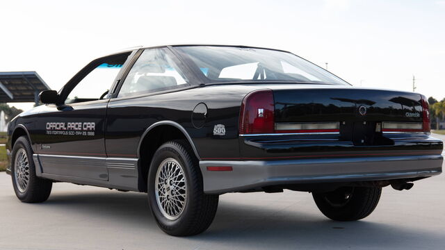 1988 Oldsmobile Cutlass Supreme Pace Car