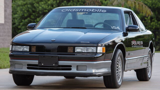 1988 Oldsmobile Cutlass Supreme Pace Car