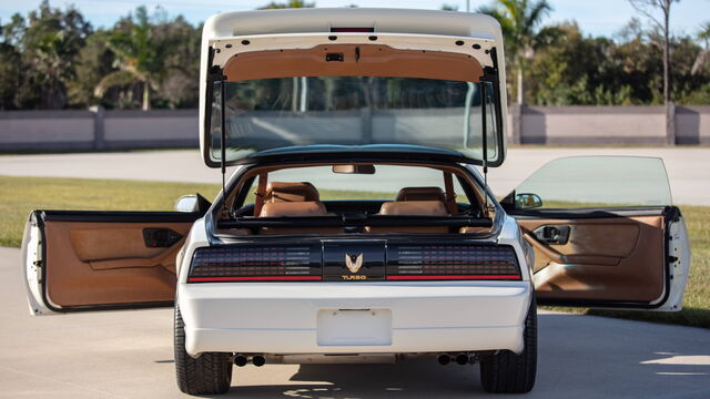 1989 Pontiac Firebird Trans Am GTA SE Indy Pace Car