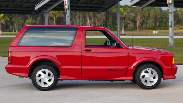 1993 GMC Typhoon SUV