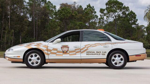 1997 Oldsmobile Aurora Indy Pace Car