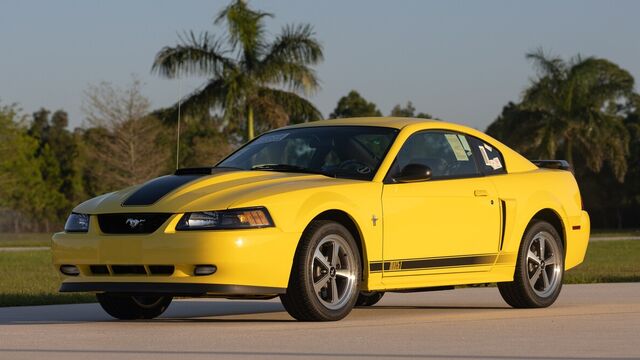 2003 Ford Mustang Mach 1