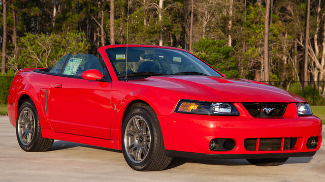 2003 Ford Mustang SVT Cobra 10th Anniversary