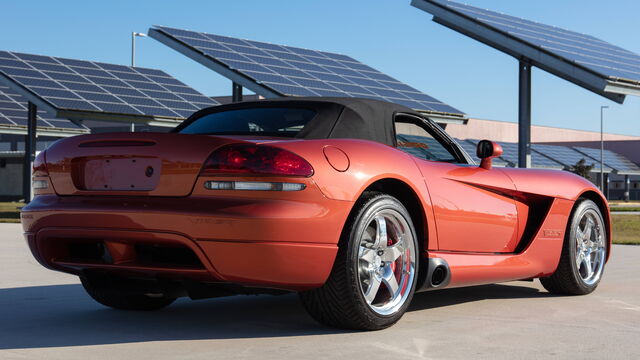 2005 Dodge Viper SRT-10 Copperhead Edition