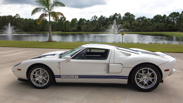 2005 Ford GT