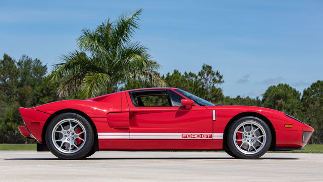 2005 Ford GT