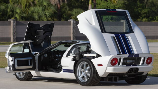 2005 Ford GT