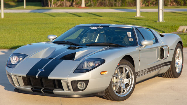 2005 Ford GT