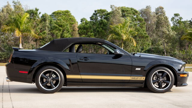 2007 Ford Mustang Shelby GT-HERTZ