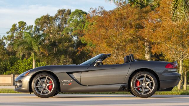 2010 Dodge Viper SRT-10 Convertible Final Edition