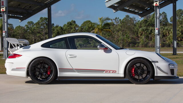 2011 Porsche 911 RS 4.0