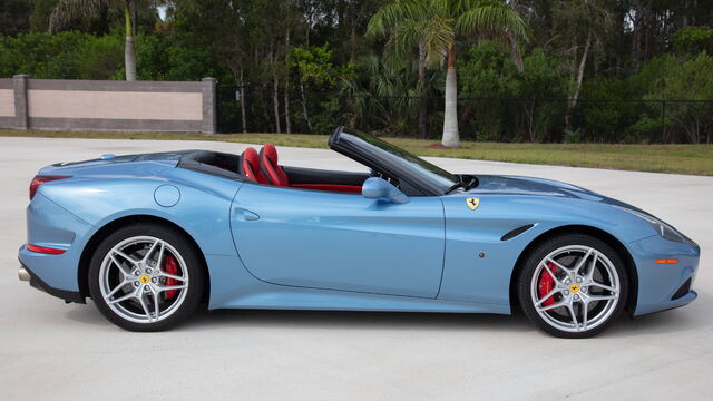 2015 Ferrari California T