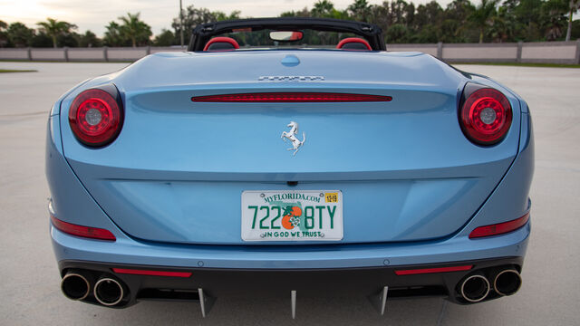 2015 Ferrari California T