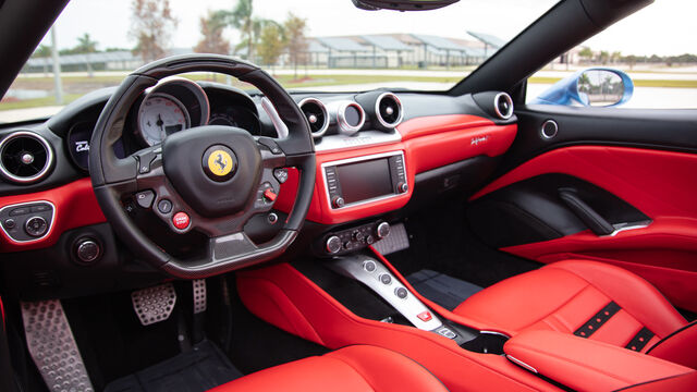 2015 Ferrari California T