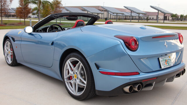 2015 Ferrari California T