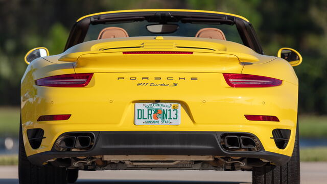 2015 Porsche 911 Turbo S
