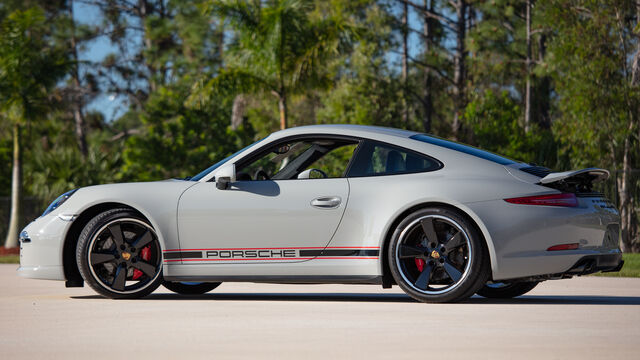 2016 Porsche 911 GTS RennSport Reunion 
