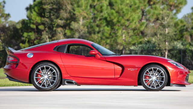 2017 Dodge Viper GTC 