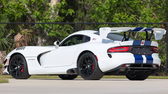 2017 Dodge Viper GTS-R