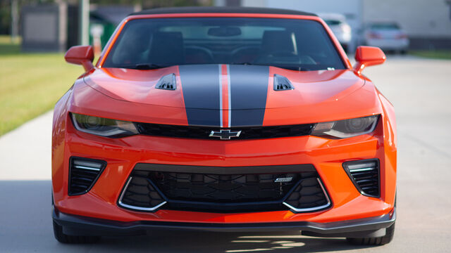 2018 Chevrolet Camaro Hot Wheels Festival Pace Car 