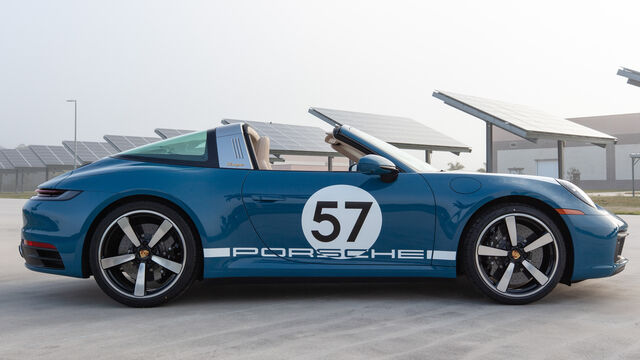 2021 Porsche 911 Targa 4S Heritage Design Edition